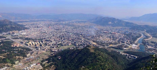 浙江溫州平陽第二大鎮(zhèn),是全國千強(qiáng)鎮(zhèn),綜合實(shí)力僅次于鰲江鎮(zhèn)