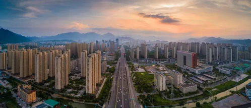 甌海區(qū)委書記王振勇 激揚(yáng)新時(shí)代溫州人精神激發(fā) 奮戰(zhàn)奮進(jìn) 新干勁 在建設(shè) 重要窗口 中高水平展現(xiàn) 甌海風(fēng)景